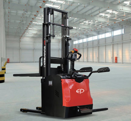 1.6/2.0T Electric Stacker Baterai Timbal-asam atau Baterai Li-ion Dioperasikan dengan Garpu Pengangkat yang Dapat Disesuaikan