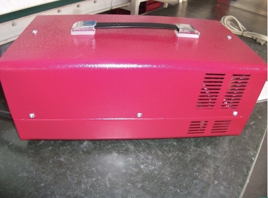 Stacker / Palet Truck Industrial Battery Charger 24V Dengan LED Cerah Tinggi