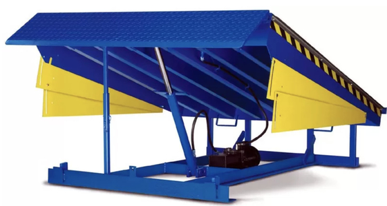 Efisien dan stabil Hydraulic Dock Leveler,DCQY6-0.5 6000kg Panjang 7m CE Disetujui