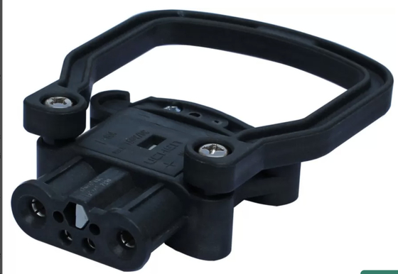 EC Pria / Wanita PP Pengisi Daya Listrik Forklift Plug Forklift Baterai Power Connector
