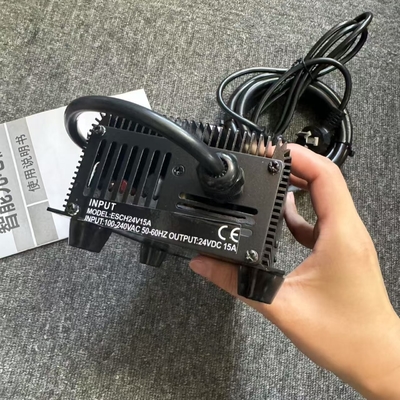 Kualitas tinggi ESCH Seri 24V 15A Forklift baterai pengisi dengan ventilator pendingin diam