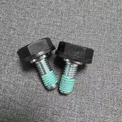 Forklift Battery Connector Bolts M10 Kekuatan tinggi tahan korosi