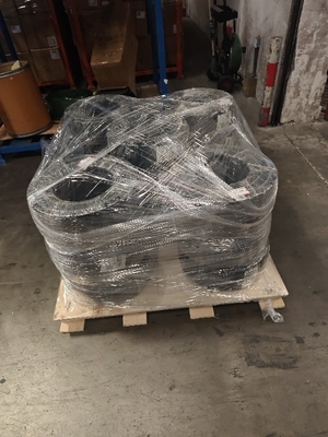 18*7-8 Ban Sistem Cepat Ban Solid Untuk Truk Forklift Dalam Warna Hitam