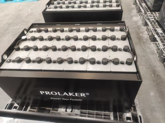 Baterai Traksi Tugas Berat 24V 560Ah untuk Forklift Listrik Baterai Asam Timbal Isi Ulang