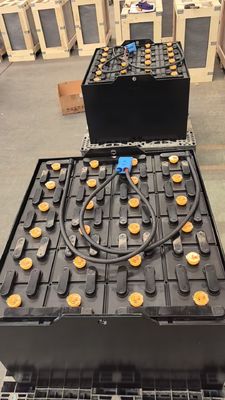Baterai Forklift Asam Timbal OEM 24-85-21 48V 840Ah Tiga Fase