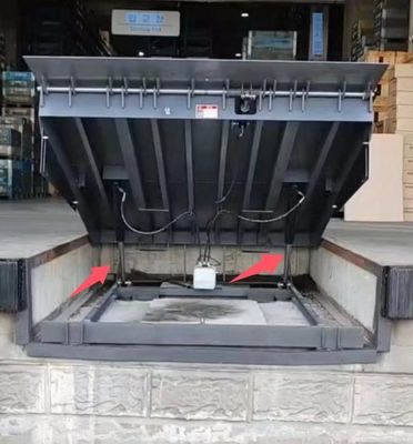 15 Ton Mobile Hydraulic Dock Leveler untuk Pemuatan Gudang