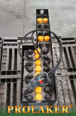 Baterai traksi forklift 24v 180Ah yang disesuaikan Hidup siklus panjang untuk forklift listrik