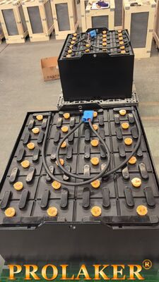 Baterai Forklift Asam Timbal OEM 24-85-21 48V 840Ah Tiga Fase
