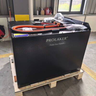 24V 210Ah 25.6V LiFePO4 Forklift Baterai, Pengecoran Cepat Siklus Hidup Panjang Penggantian Asam Timah untuk Stacker Truk Palet Listrik