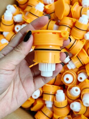 Pabrik Grosir Kap Vent Flip Top Berkinerja Tinggi dengan Desain yang Dapat Digunakan Lagi untuk Baterai Forklift
