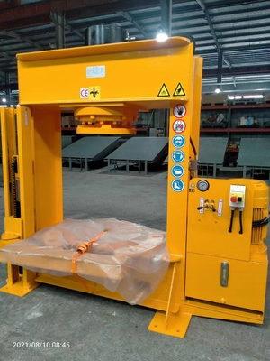 Efisiensi tinggi 120Ton Forklift Ban Press Machine TP120 Untuk Membongkar Ban Padat tersedia di jual