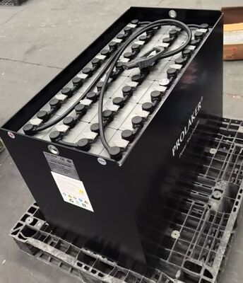 Baterai traksi asam timbal yang disesuaikan Baterai 48V 600Ah Untuk truk forklift HELI CPD20 Dengan colokan REMA160